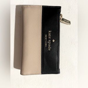 New Kate Spade black & tan zip/button close gold details